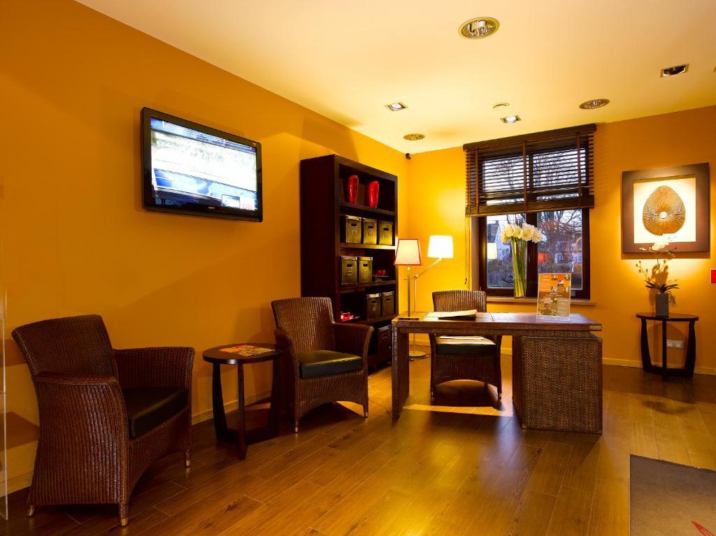 Martin'S Waterloo Hotel ภายนอก รูปภาพ